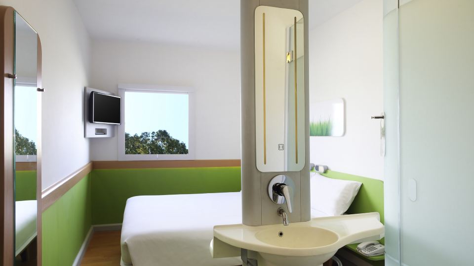 Cordia Hotel Surabaya Airport - Hotel Dalam Bandara - Formerly Ibis Budget Surabaya Airport