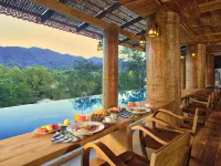 Santhiya Koh Chang Resort Hotéis em Ko Chang