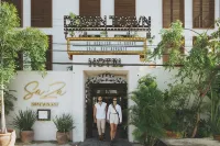 DownTown Tulum Hotel