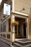 Salt Shaker Deli & Inn Hôtels à : Mahone Bay