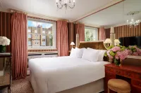 The Montague on the Gardens - Beach
