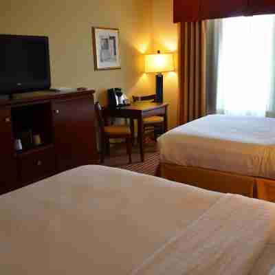 Holiday Inn Express & Suites Amarillo South Rooms