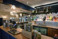 Waterside - bar