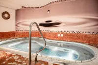 Grand Hotel Wolkenstein - Hot Tub