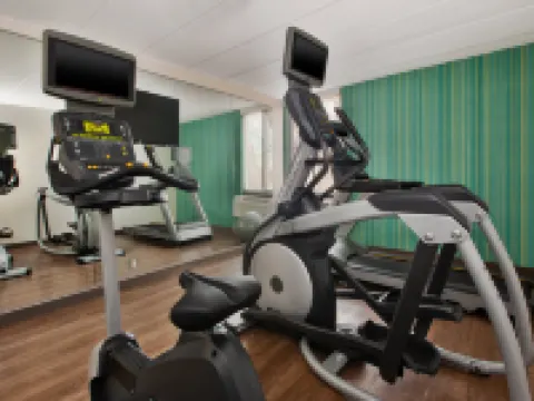 Holiday Inn Express FAIRFAX - ARLINGTON BOULEVARD by IHG Hotels in Fairfax