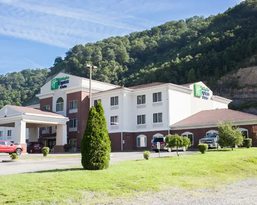 Holiday Inn Express & Suites Logan by IHG Hotels in Logan County