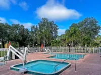 Comfort Inn & Suites Sarasota I75