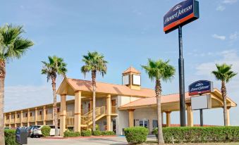 Howard Johnson by Wyndham Galveston