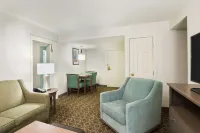 Homewood Suites by Hilton Baton Rouge - Bãi đậu xe