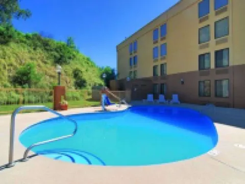 Comfort Inn North of Asheville Hotels in Mars Hill
