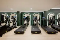 Hotel Fort des Moines, Curio Collection by Hilton - Gym