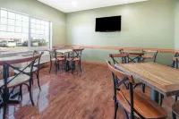 La Quinta Inn & Suites by Wyndham Belgrade - Bozeman Airport Hotels in Belgrade