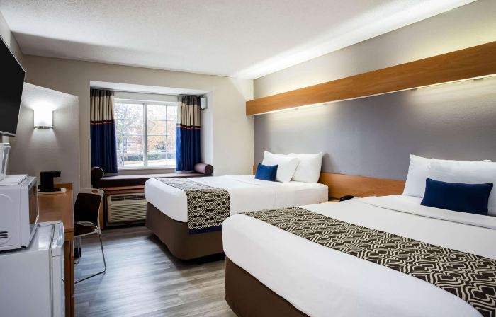 Microtel Inn & Suites by Wyndham Southern Pines / Pinehurst