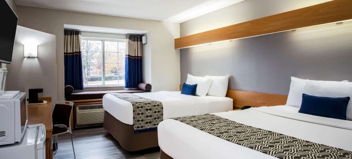 Microtel Inn & Suites by Wyndham Southern Pines / Pinehurst Hotéis em Moore County