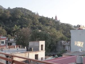 Goroomgo Gayatri Kunj Rishikesh