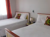 Mr. Clean Bed and Breakfast Hotels near Morne Bruce Viewpoint