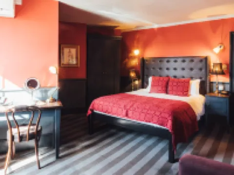 The Crown and Thistle Hotels in Abingdon