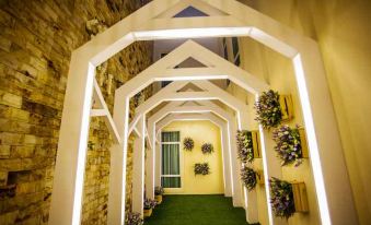 Natura Hotel (Near Legoland)