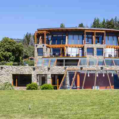 Rochester Bariloche Suites & Spa Hotel Exterior