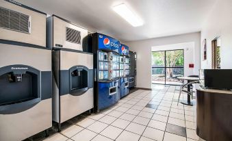 Motel 6 Corpus Christi, TX - Northwest