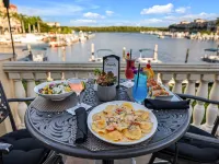 Bayfront Inn 5th Avenue Hotels in Collier County