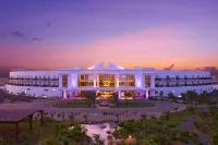 Sol Dunas Family Fun - parking