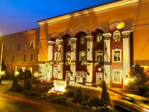 Grand Tien Shan Hotel