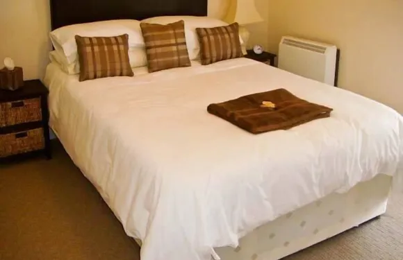 耶瑞安小屋酒店