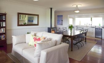 The Bryn at Tilba - Housity