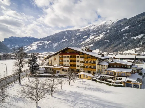 Ferienhotel Sonnenhof Hotels in Aschau im Zillertal