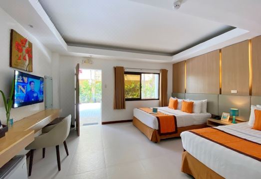 조니스 비치 리조트