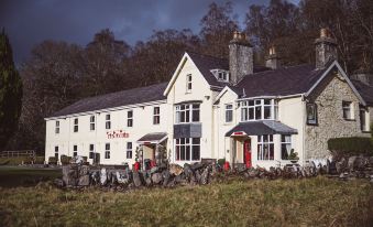 Tyn-y-Coed Inn