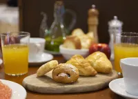 Wuau! Apartaments Font del Poble Hotels in Ransol