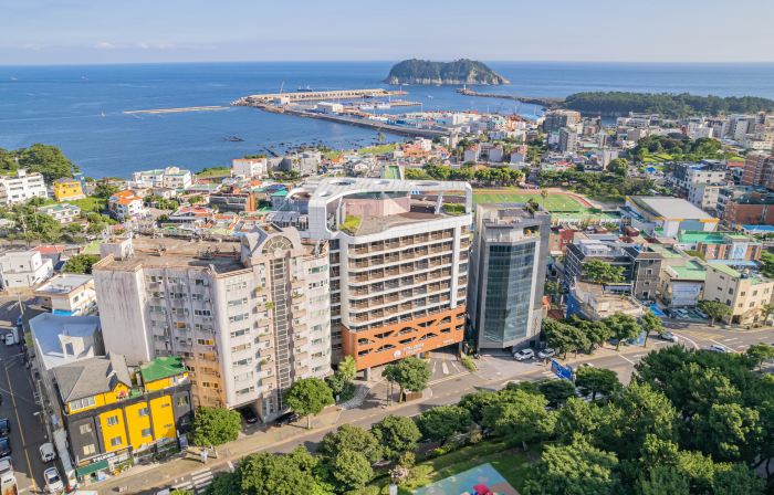 Hotel Bridge Seogwipo