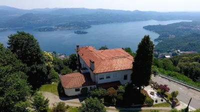 Hotel Panoramico Lago d'Orta Hotels in Pella