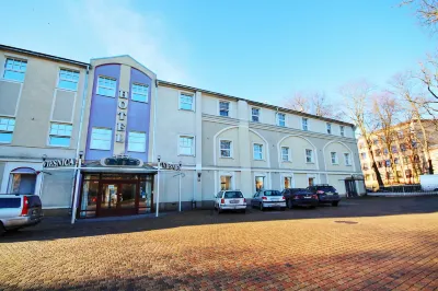 NB Hotel with Free Parking Các khách sạn ở Riga