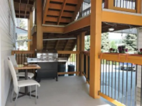 Almo Court Motel Hotels in Cranbrook