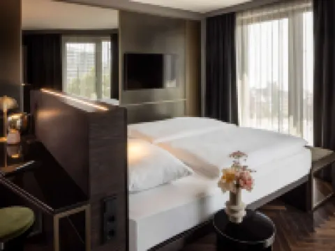 โรงแรม ROMY โดย AMANO โรงแรมใกล้อาคารไรชส์ทาค