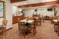 Baymont by Wyndham Whitefish - breakfast