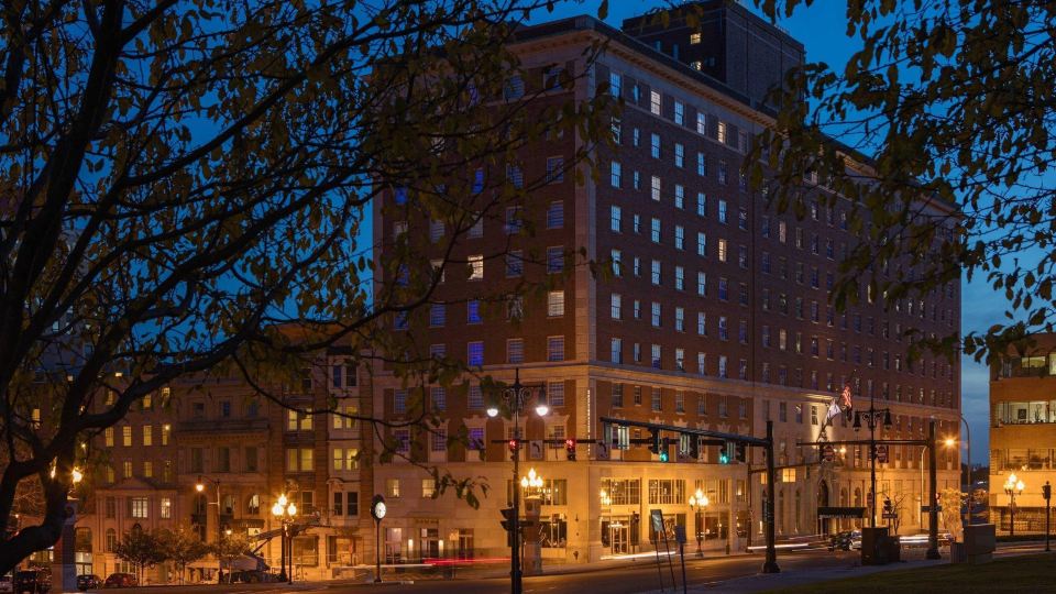 Renaissance Albany Hotel