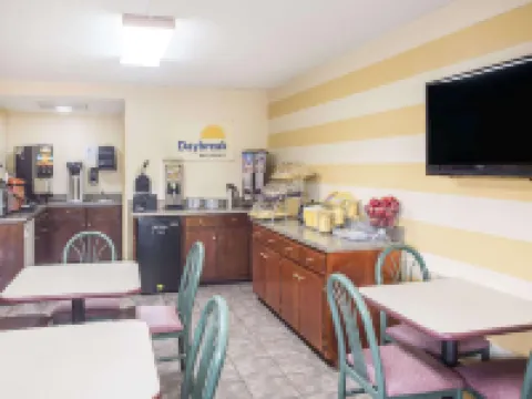 デイズ イン バイ ウィンダム アセンズ アセンズのホテル