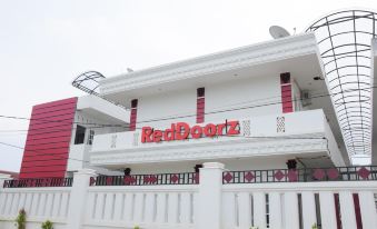 RedDoorz Near Uin Sumatera Utara