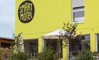 Smart Motel