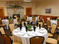 The Portlander Inn and Marketplace Hotels near Alberta Park