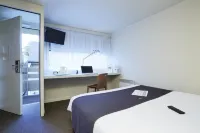 Campanile Lille Sud - Chr Hotels in Loos
