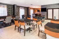 Hampton Inn Dover - breakfast