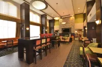 Hampton Inn & Suites Tulsa/Catoosa - breakfast