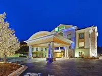 Holiday Inn Express & Suites CORBIN by IHG - parking