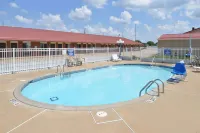 Americas Best Value Inn and Suites Siloam Springs فنادق في Gentry