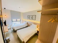 Front One Premier King Hotel Hôtels à : Kabupaten de Tuban